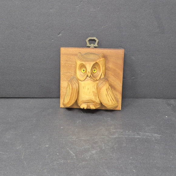 Carved Wooden Owl Wall Hanging - Picture 2 of 3